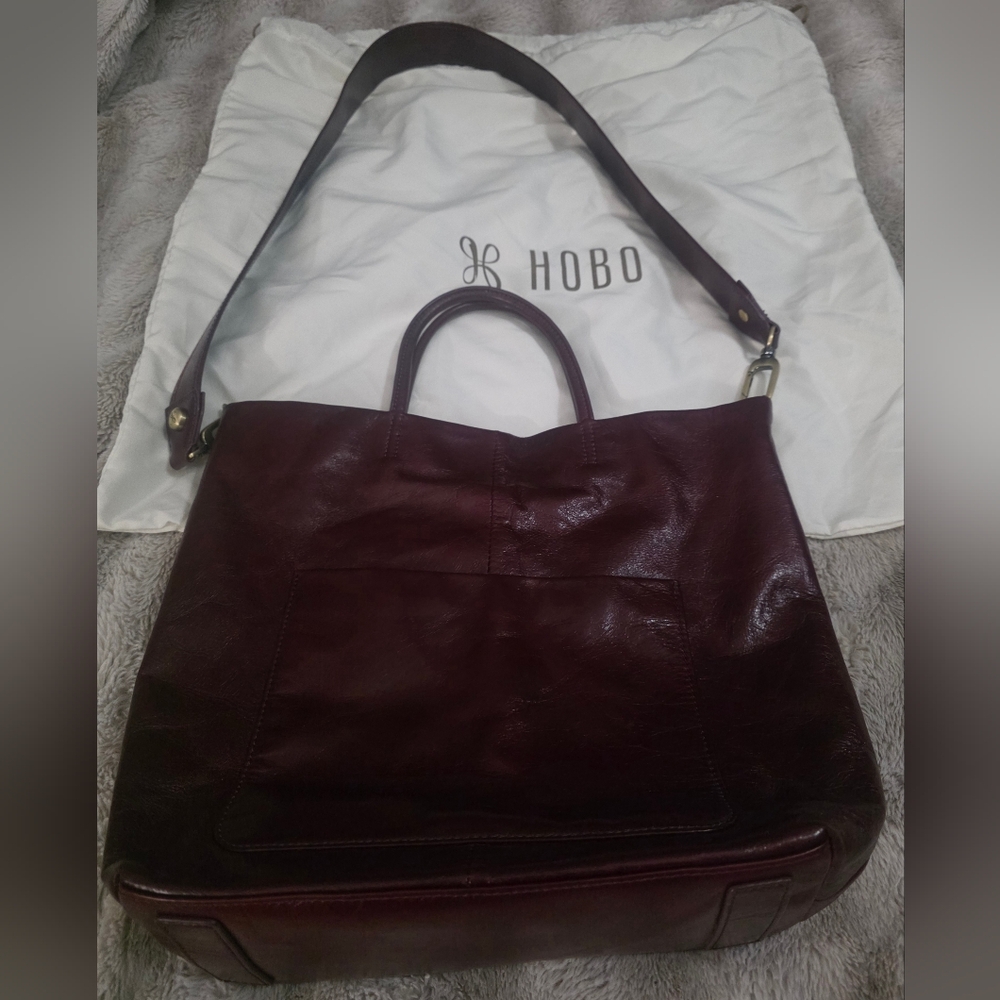 HOBO Deep Burgundy Leather Shoulder/ Tote Bag Large Size. Used 1x . Like New